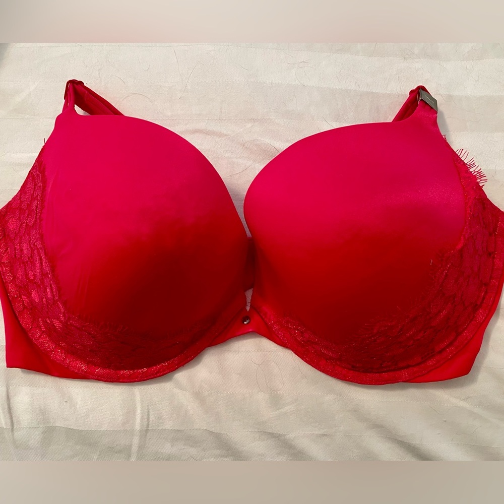 Victoria’s Secret push up bra